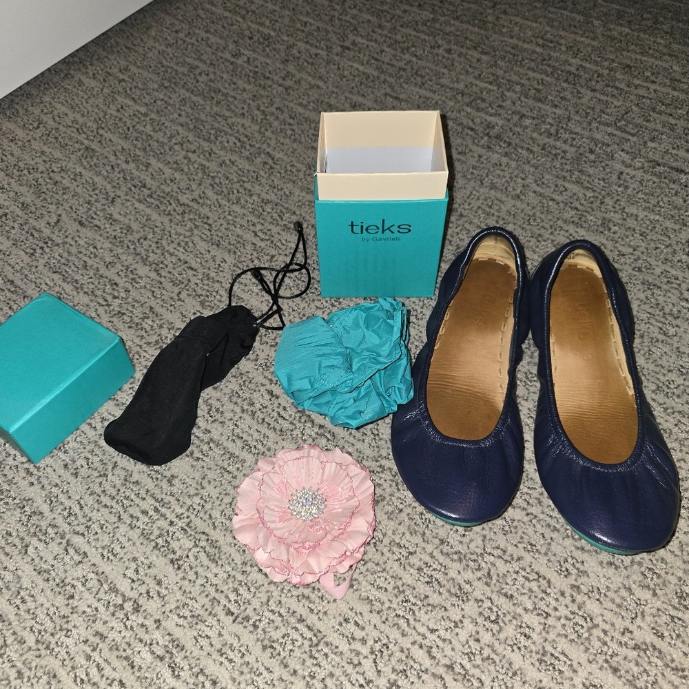 Tieks, Size 9, California Navy
